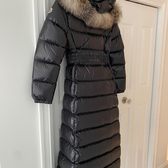 Moncler women’s maxi down coat - Picture 3 of 6